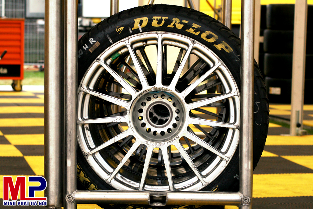Dunlop Tires - Chất lượng đến từ thương hiệu