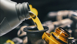 Chọn dầu nhớt động cơ cho xe ô tô thế nào cho đúng?