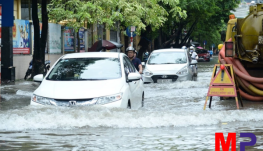 Tài xế cần kiểm tra gì sau khi lái xe qua đường ngập nước?