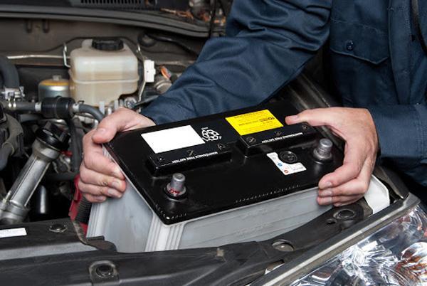 Chọn ắc quy ô tô Vios chất lượng giúp bạn đảm bảo độ an toàn và tiết kiệm chi phí sửa chữa