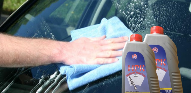nước rửa kính mang lại rất nhiều lợi ích cho xe ô tô và người lái