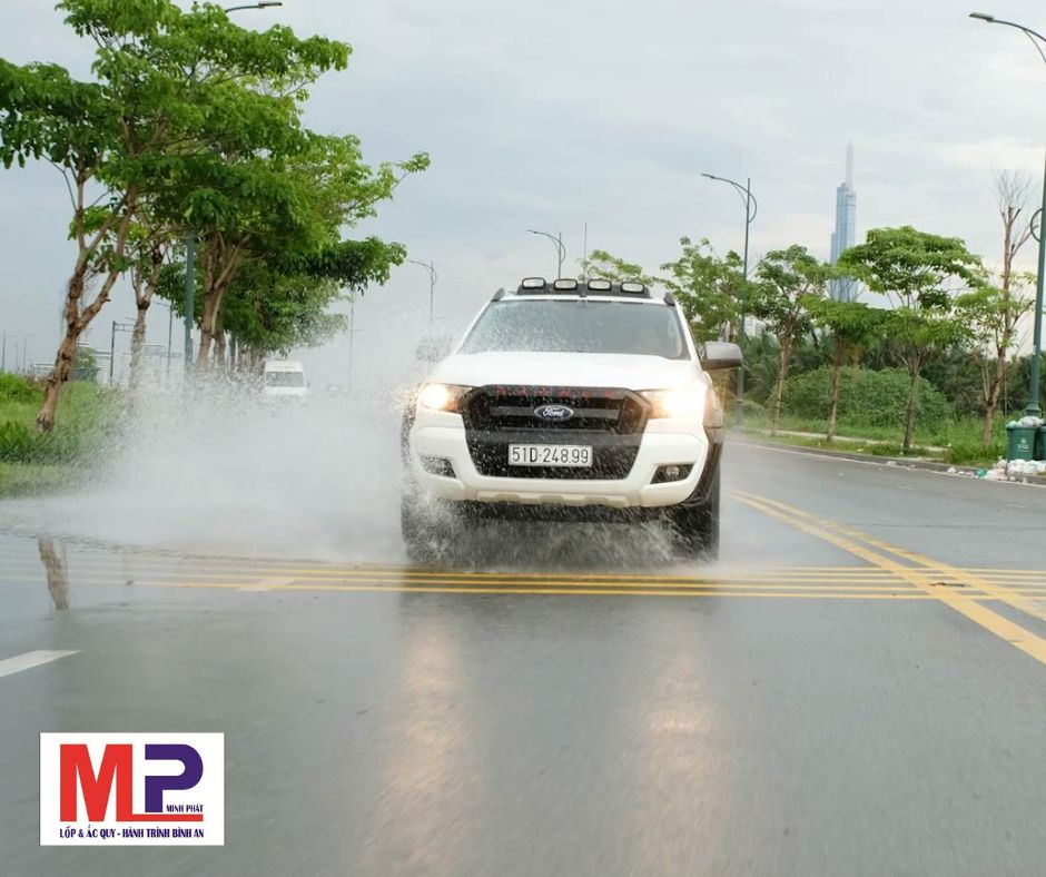 Kumho Road Venture AT51 – Lốp All Terrain giá Hời, hiệu năng cao cho bán tải, SUV